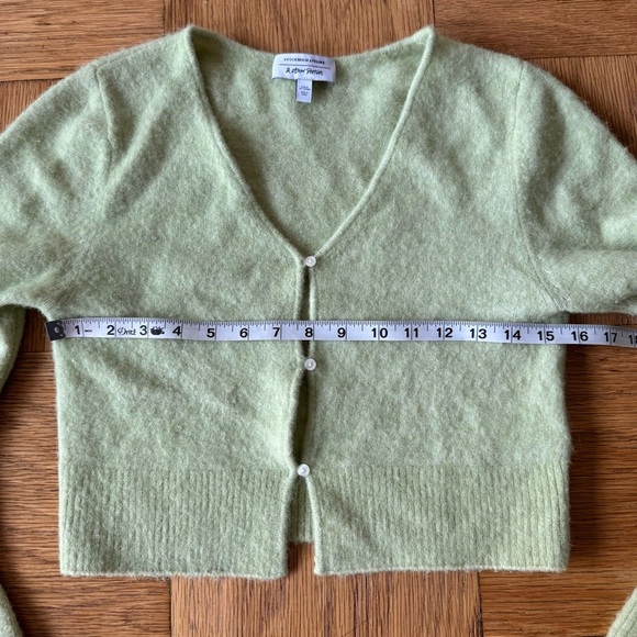 & Other Stories EUR Medium Green Cardigan Sweater Crop Button Down Alpaca Wool - Picture 7 of 8